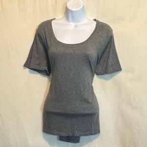 A-3 Eddie Bauer Gray Short‎ Sleeve High Low Pullover Blouse Size L